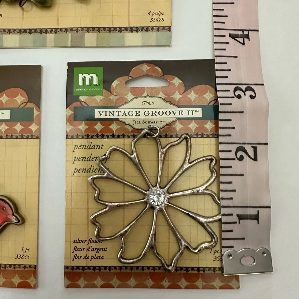 Making Memories Vintage Groove Jill Schwartz Craft Pendant Combinations Jewelry